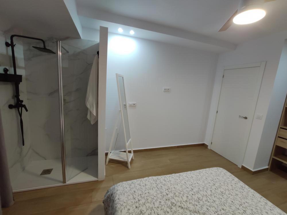 Piso 3 dormitorios renovado centro urbano Dénia Exterior foto